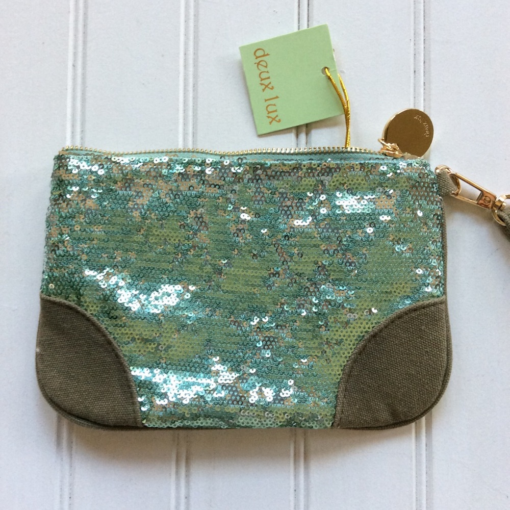 NWT Deux Lux ‘ lpanema’ Sequin wristlet/ Clutch.